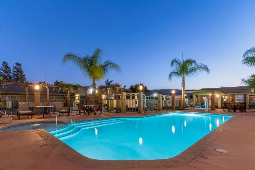 Best Western Plus Forest Park Inn image 25